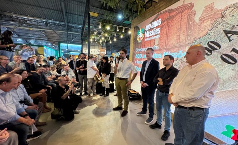 Governo divulga ações dos 400 anos das Missões e lança faca comemorativa na Expointer