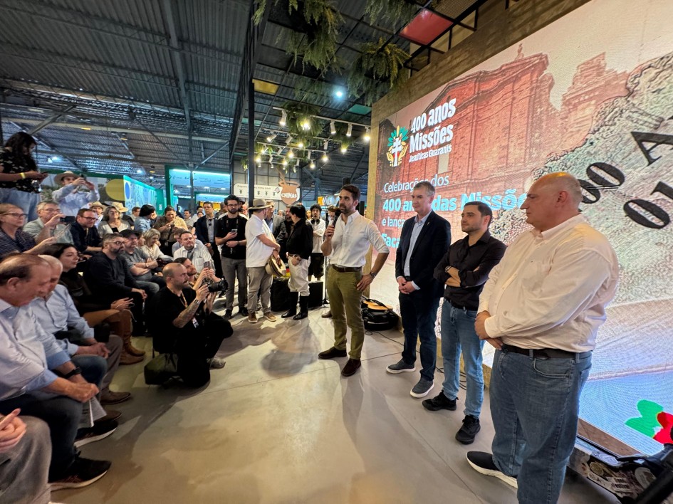 Governo divulga ações dos 400 anos das Missões e lança faca comemorativa na Expointer