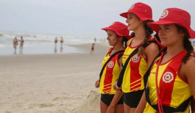 Inscrições para guarda-vidas civis temporários estão abertas até o dia 25 de setembro no Rio Grande do Sul