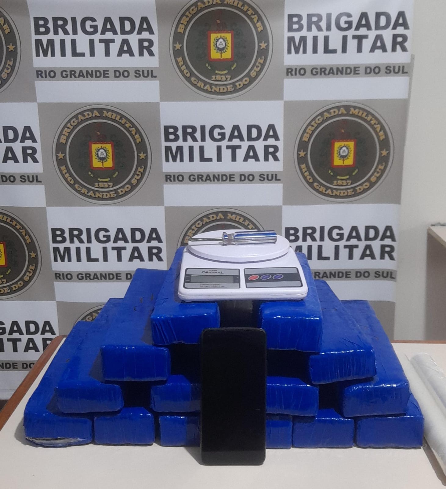 Brigada Militar realiza prisão por tráfico de drogas em Entre-Ijuís