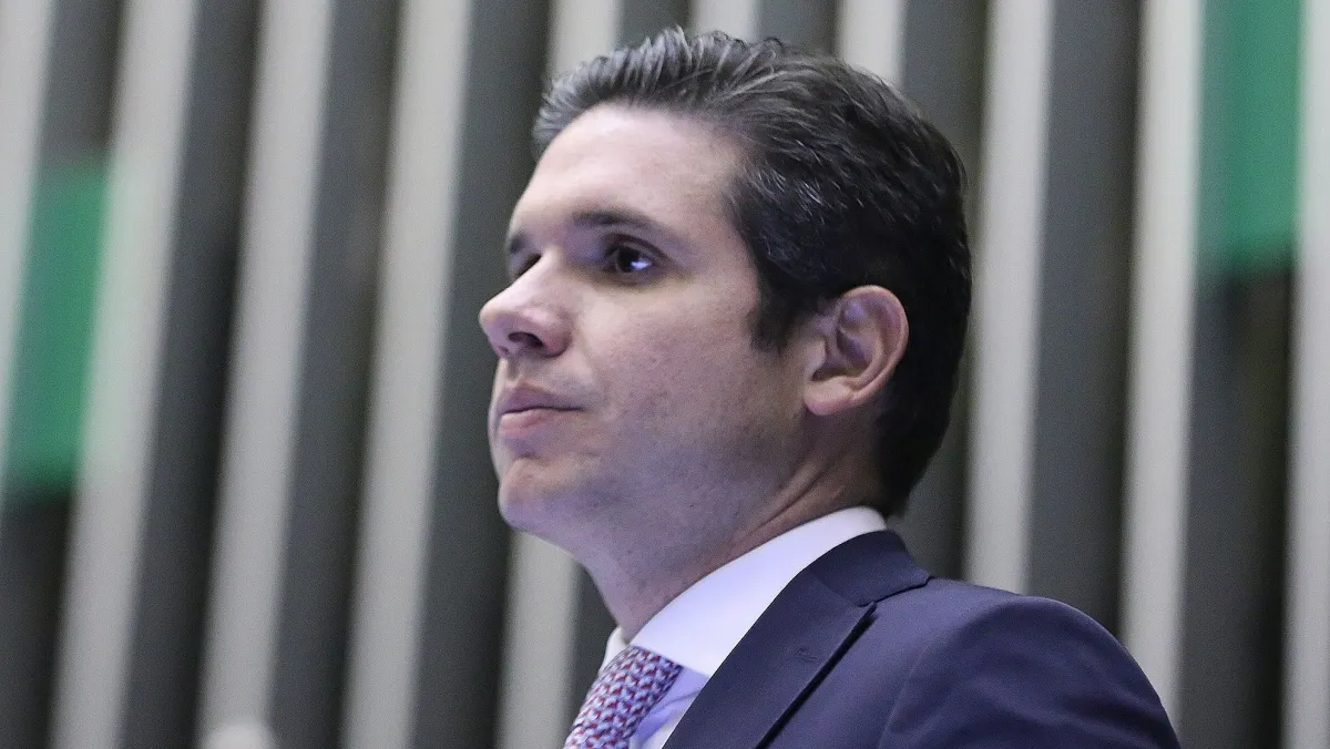 Hugo Motta espera votar isenção do IR na próxima semana