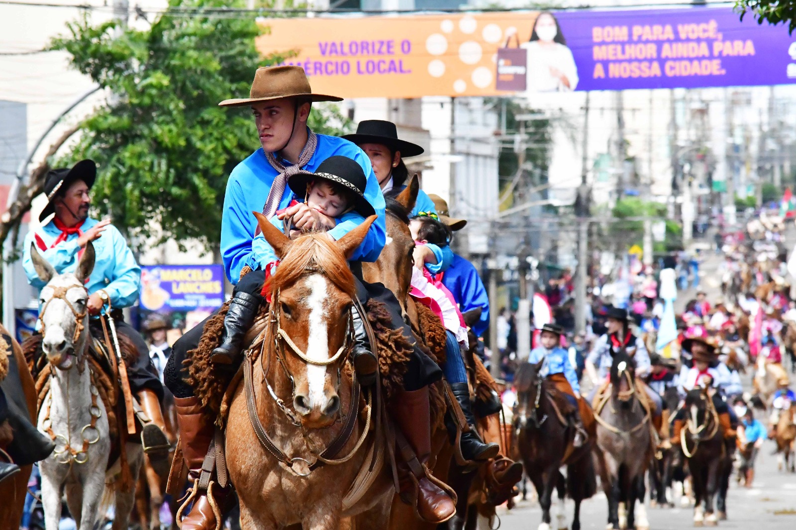 Definição sobre Desfile Farroupilha será tomada às 6 horas do sábado