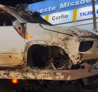 Capotamento na ERS-218 deixa três pessoas feridas em Santo Ângelo