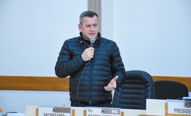 Projeto do turno único na Prefeitura tem pedido de vistas do vereador Marcio Antunes