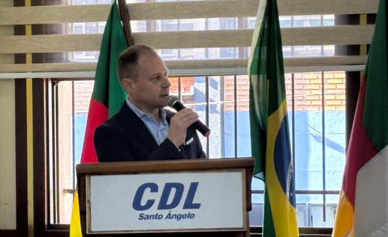 Matheus Debacco Mesquita assume a presidência da CDL de Santo Ângelo