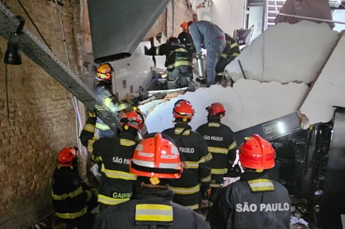 Teto de restaurante de chef do Masterchef desaba após explosão de gás em São Paulo
