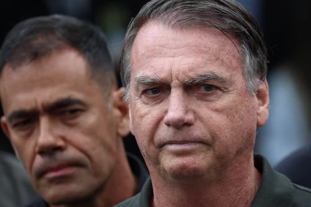 Moraes mantém prisão domiciliar e medidas cautelares contra Bolsonaro