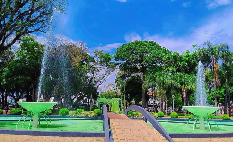 Avanço de frente fria, atuação de massa de ar polar e abafamento deve marcar a semana no RS