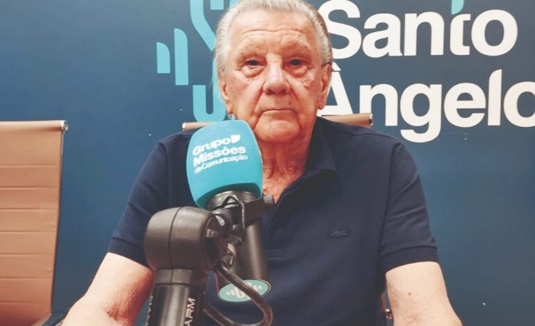 Rolando Stümpfle segue clinicando aos 90 anos