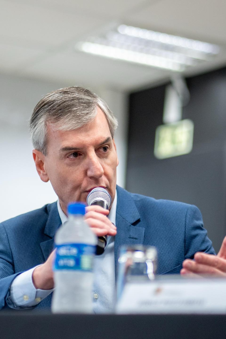 Loureiro alerta que novo decreto federal pode impactar trabalho das Apaes na educação inclusiva