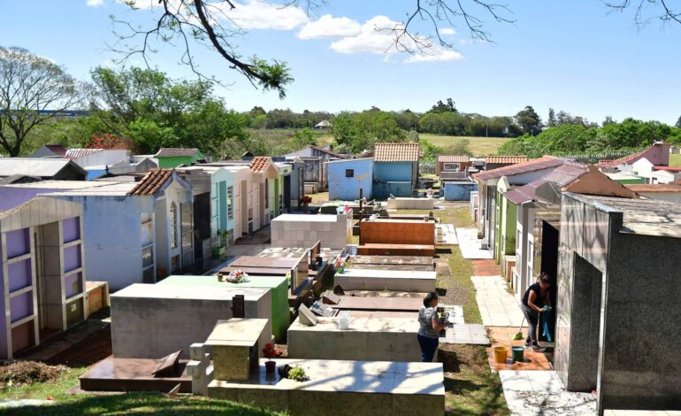 Titulares de lotes nos cemitérios municipais tem até 16 de novembro para regularizar situação