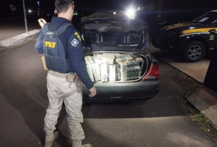 PRF apreende 10 mil maços de cigarros contrabandeados na BR-287