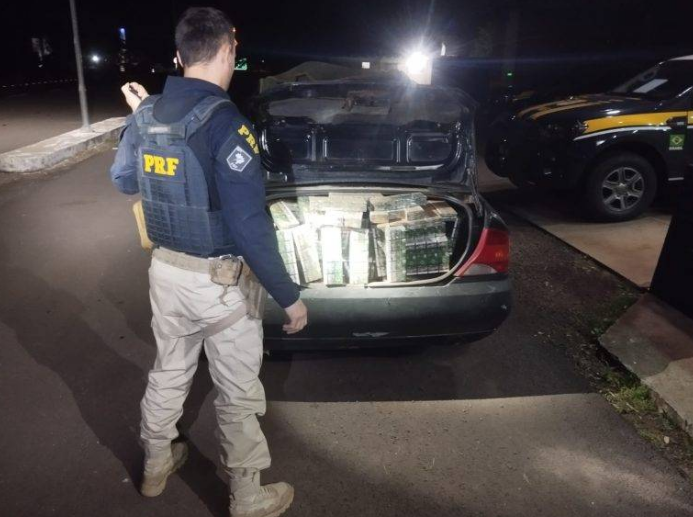 PRF apreende 10 mil maços de cigarros contrabandeados na BR-287
