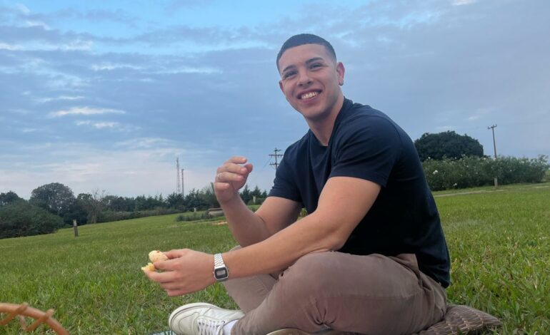 Depois de meses de incerteza, família celebra alta de Victor e pede ajuda para seguir cuidando dele