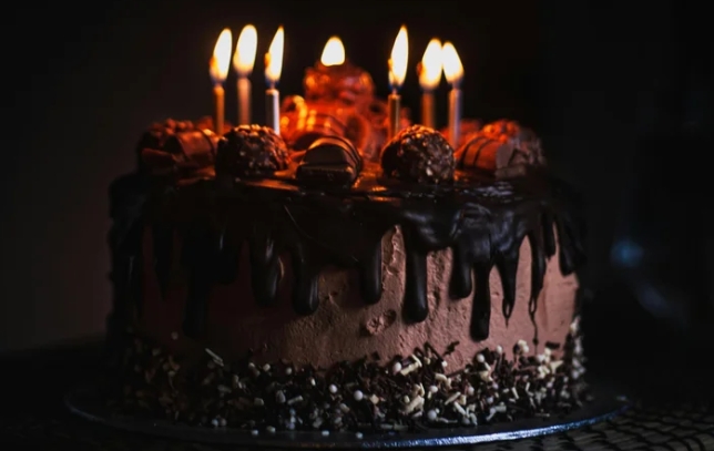 Funcionário processa loja de Passo Fundo por não receber parabéns no aniversário