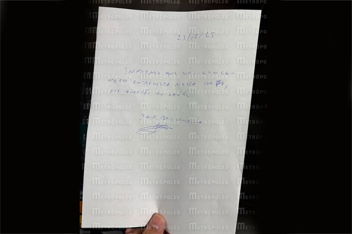Bolsonaro cancela entrevista ao Metrópoles e defesa pede internação para cirurgia