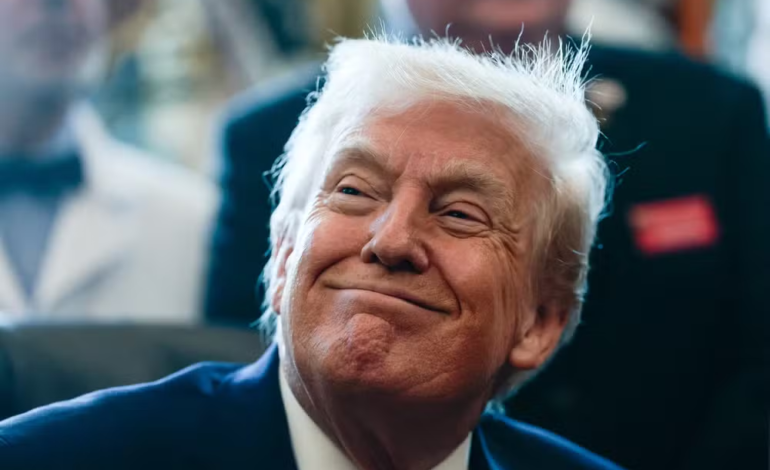 Trump oferece US$ 3 mil para imigrantes ilegais deixarem o país voluntariamente