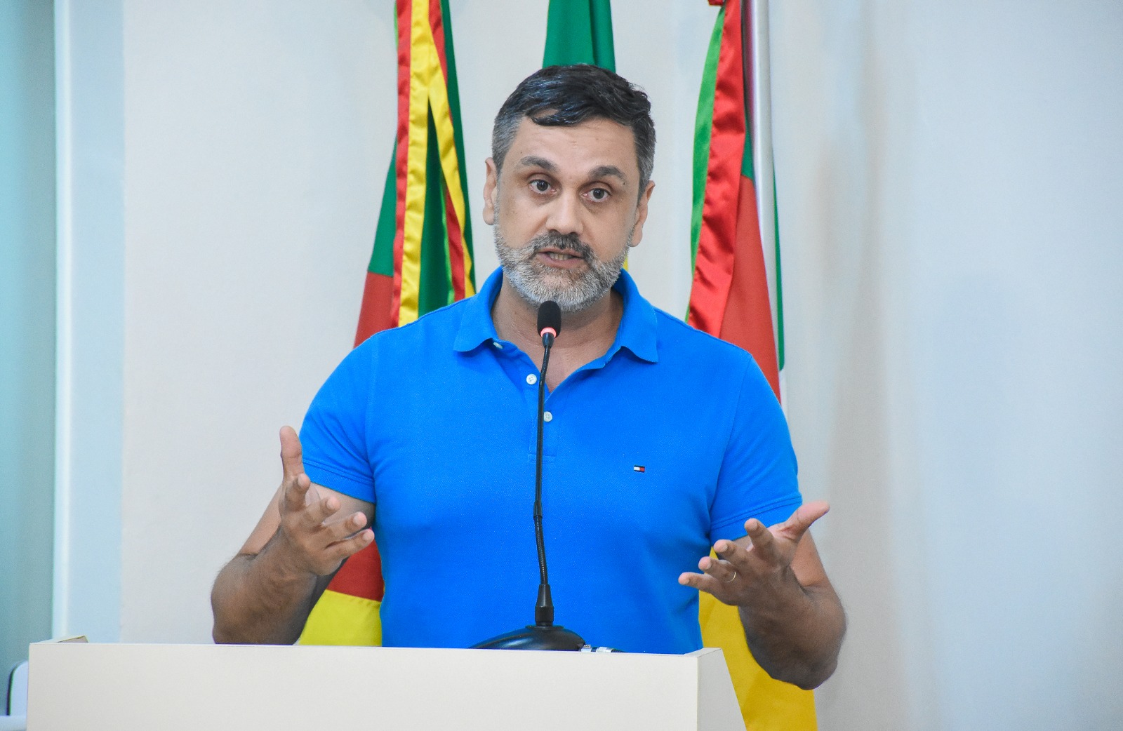 Vereador Francisco Medeiros repudia acusação de “troca de favores” e anuncia oposição a projetos do Executivo em Santo Ângelo