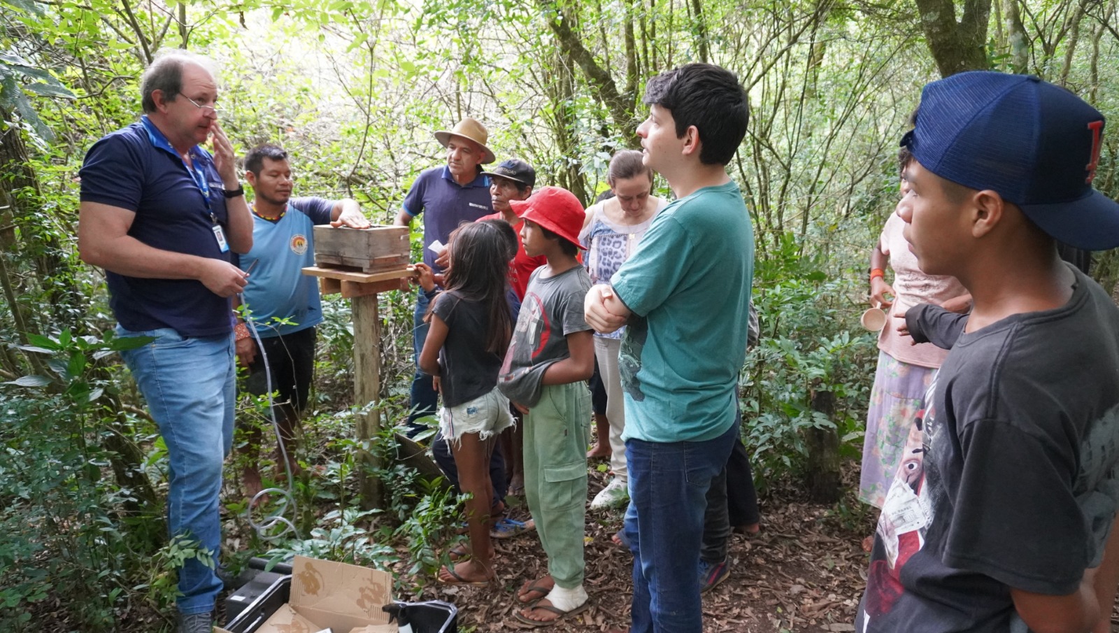 Emater/RS-Ascar assessora meliponicultura na Aldeia Indígena de São Miguel das Missões