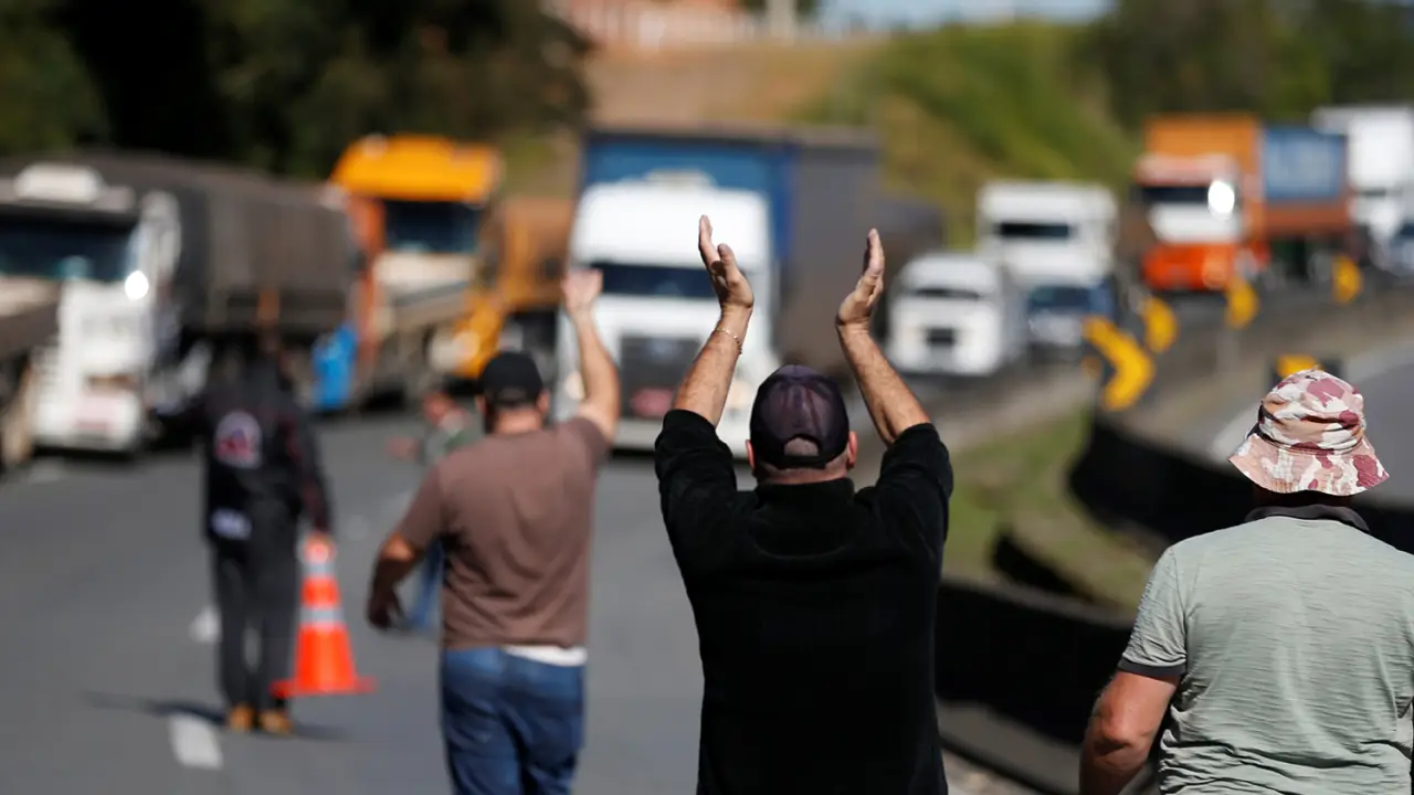 Greve de caminhoneiros está marcada para quinta-feira; veja o que se sabe