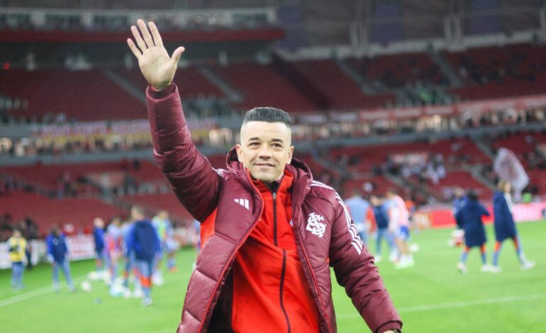 Após reunião, D’Alessandro deixa o Inter