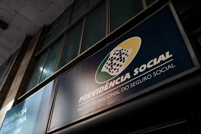 Governo prorroga prazo para pedir ressarcimento de descontos indevidos do INSS