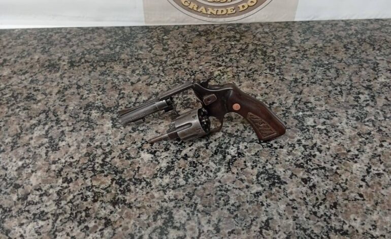 Brigada Militar apreende arma de fogo durante abordagem em Entre-Ijuís