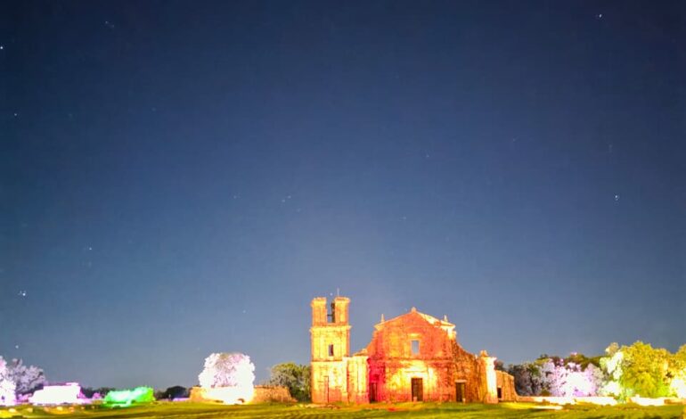 Espetáculo Som e Luz supera mil espectadores nas primeiras noites de 2026