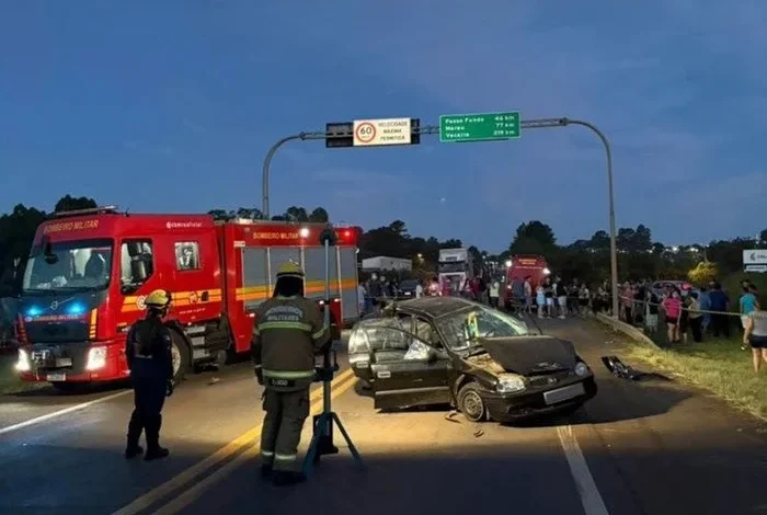 Pai e filha de um mês morrem em acidente na BR-285 em Carazinho