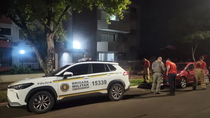 Mulher morre e criança fica ferida em ataque a tiros em Santa Rosa