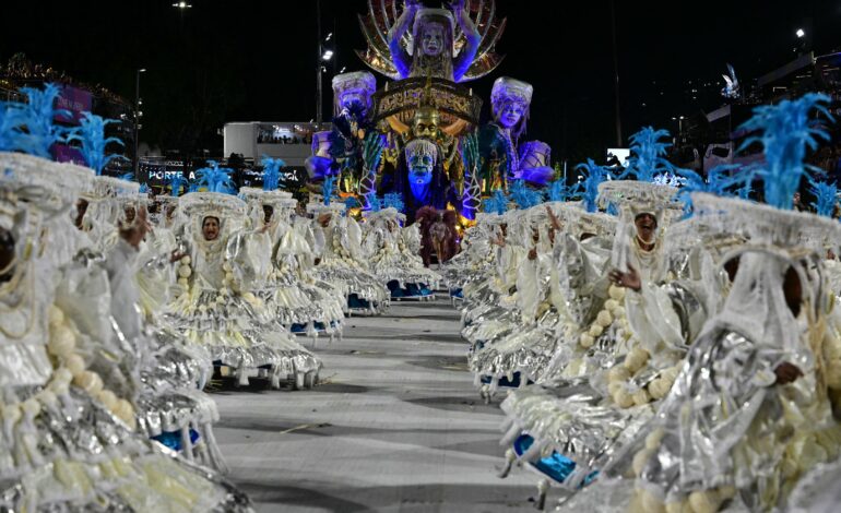 Portela celebra a negritude gaúcha na Sapucaí