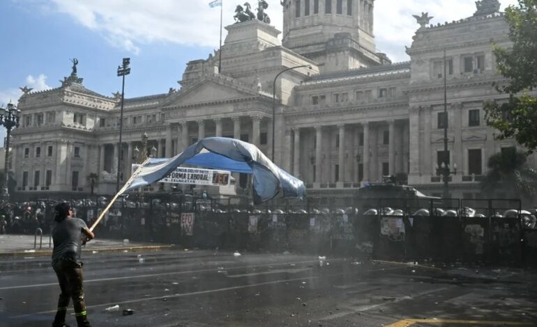 Câmara da Argentina aprova redução da maioridade para 14 anos