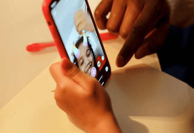 Espanha vai proibir acesso às redes sociais para menores de 16 anos