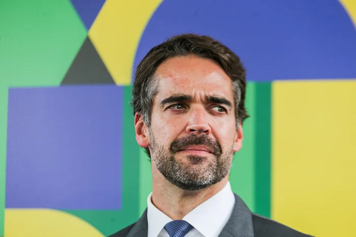 Leite foi avisado por Kassab de que Caiado será o candidato do PSD à Presidência