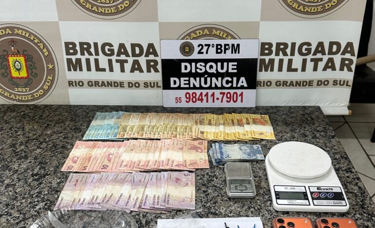 Dupla é presa por tráfico de drogas no Centro Norte de Santo Ângelo