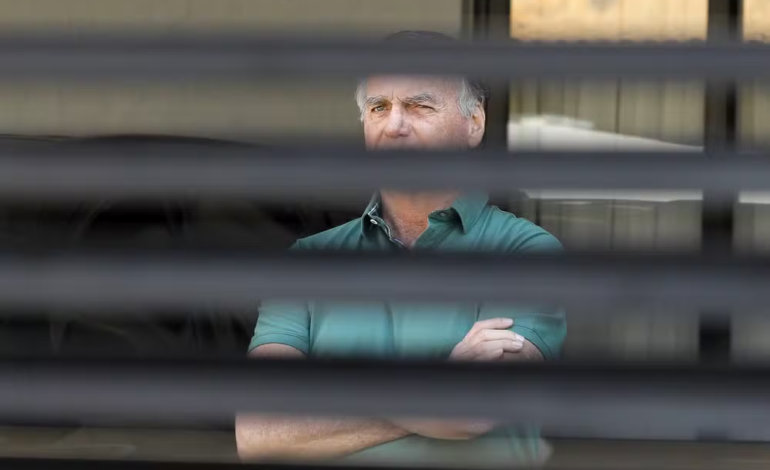 Alexandre de Moraes nega novo pedido de prisão domiciliar a Jair Bolsonaro
