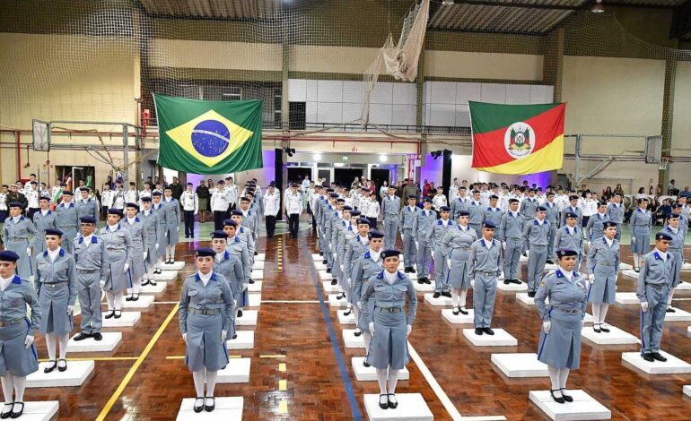 Formatura de entrega de boinas marca ingresso de 85 alunos no CTBM-SA