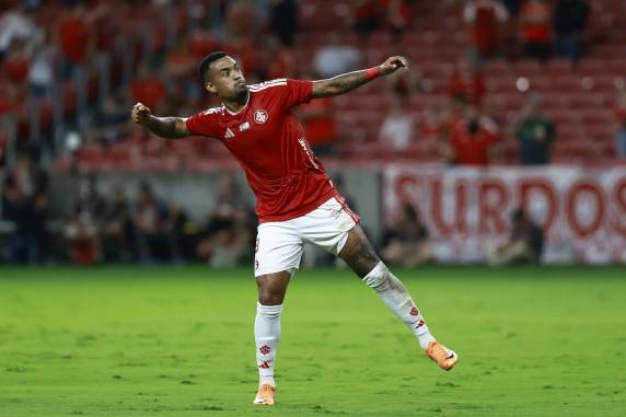 Inter sofre empate do São Paulo no fim e desperdiça chance de se afastar do Z-4 do Brasileirão