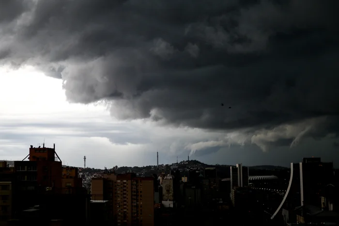 Chuva intensa e risco de temporal colocam o RS em alerta nesta quinta-feira; Missões está entre as regiões de atenção