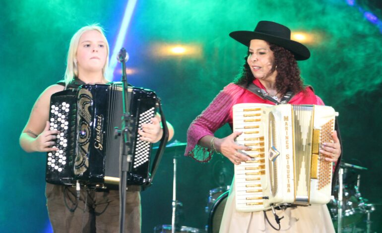 Entre-Ijuís celebrou a cultura missioneira no 17º Gaitaço e Trova