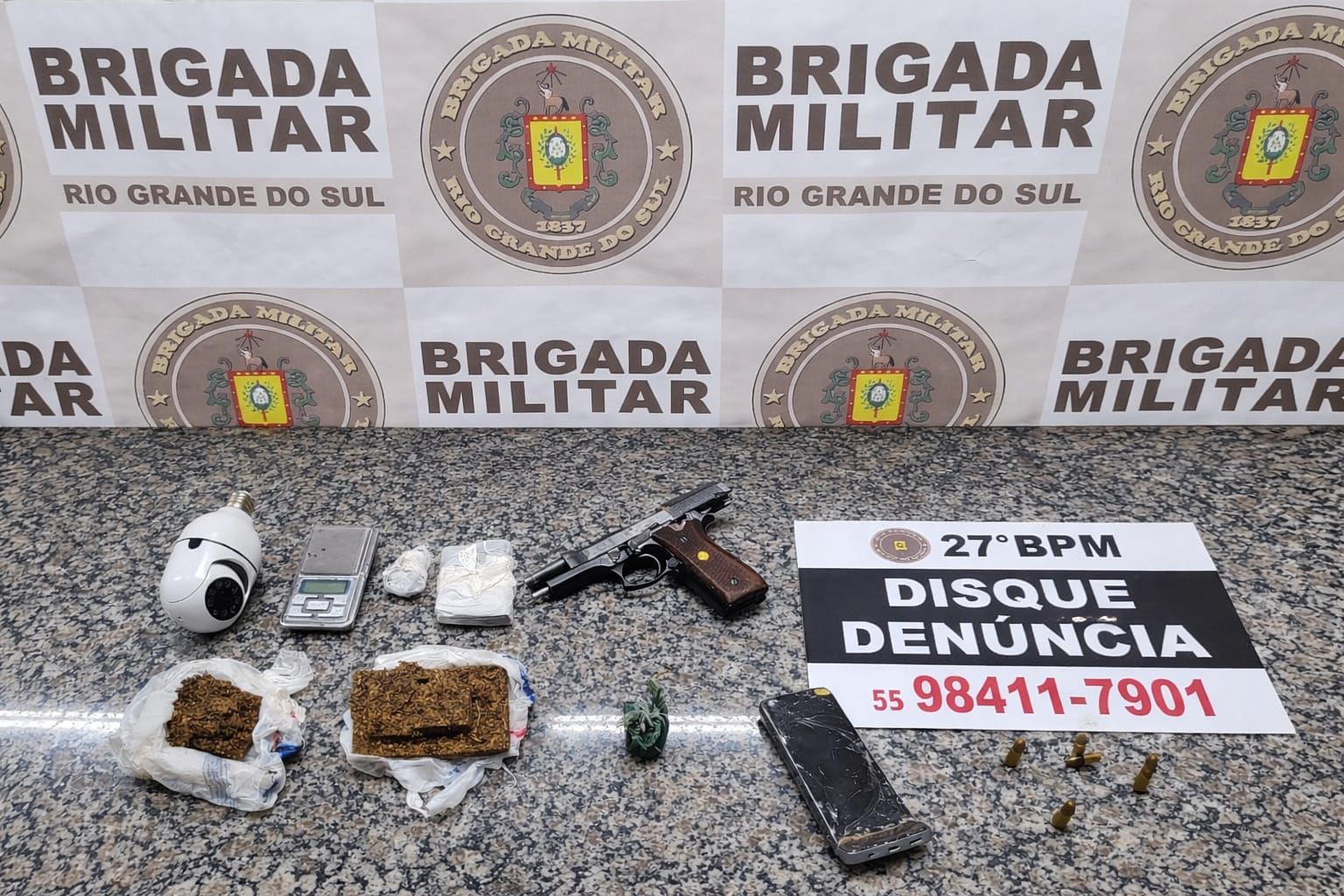 Trio é preso por tráfico de drogas no bairro Assistencial Braga, em Santo Ângelo