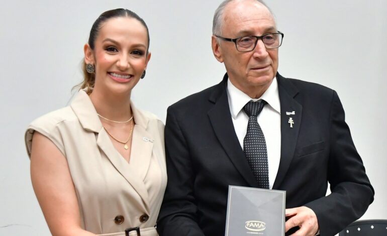 Amanda Sarturi Pacheco toma posse como primeira presidente do Sindilojas Missões