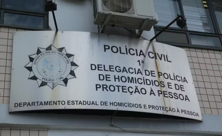 Crianças encontram ossada humana enquanto jogavam futebol em Porto Alegre