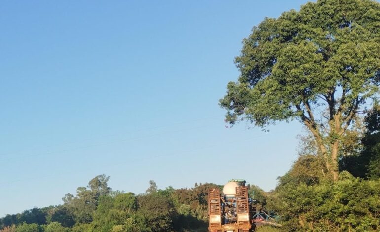 Menino de 13 anos morre após acidente com carreta em Vitória das Missões