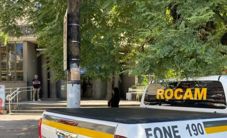 Mulher é estuprada em Porto Alegre a mando de líder de facção, que assiste ao crime com celular dentro do presídio