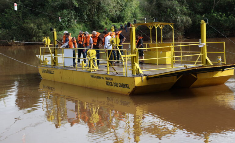 Balsa Santo Ângelo é inaugurada e retoma travessia entre municípios