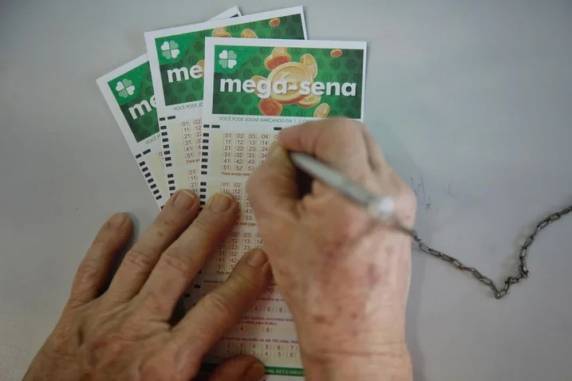 Aposta de Curitiba acerta as seis dezenas da Mega-Sena e ganha R$ 127 milhões