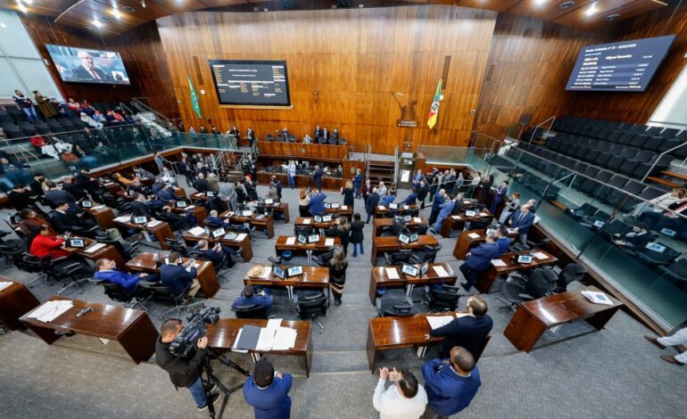 Assembleia Legislativa aprova proposta do Executivo de reajuste de 5,35% para o piso regional
