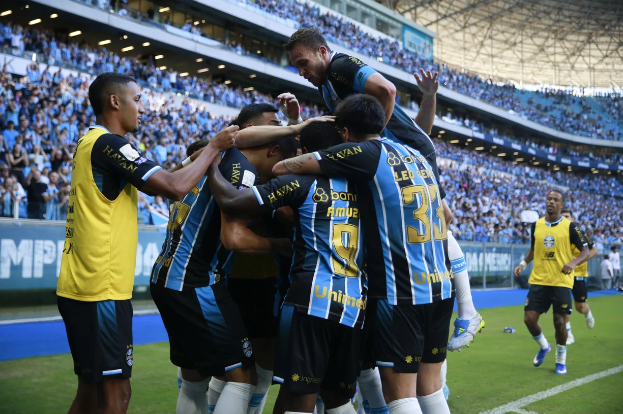 Grêmio enfrenta Athletico-PR fora de casa pela 14ª rodada do Brasileirão
