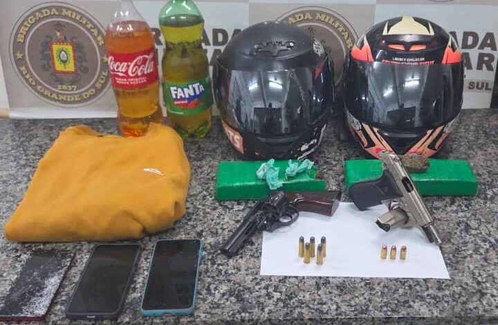 BM prende quatro por tráfico de drogas e porte ilegal de arma de fogo em Santo Ângelo